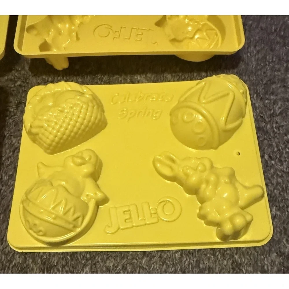 2 - Jello Jell-O Jigglers Easter Egg Molds Chick Rabbit Egg Butterfly 6 In Each